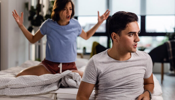 Healthy Relationship Warning Signs Most Couples Ignore