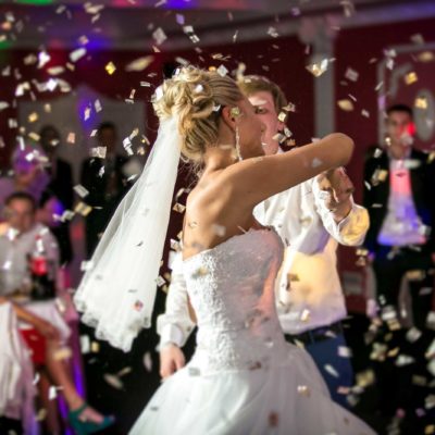 Finding The Most Entertaining Wedding Dj For Great Fun